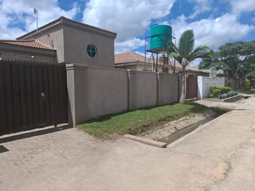 4 Bedroom Townhouse Complex