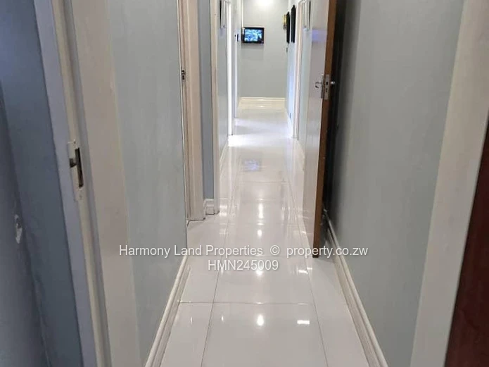 Stunning Modern Home To Let – Bluffhill*  