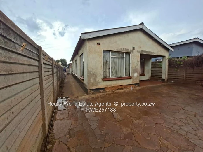 Warren Park House for Sale
