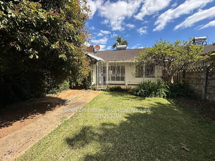 Executive 2-Bedroom Avondale Garden Flat with Dedicated Office
