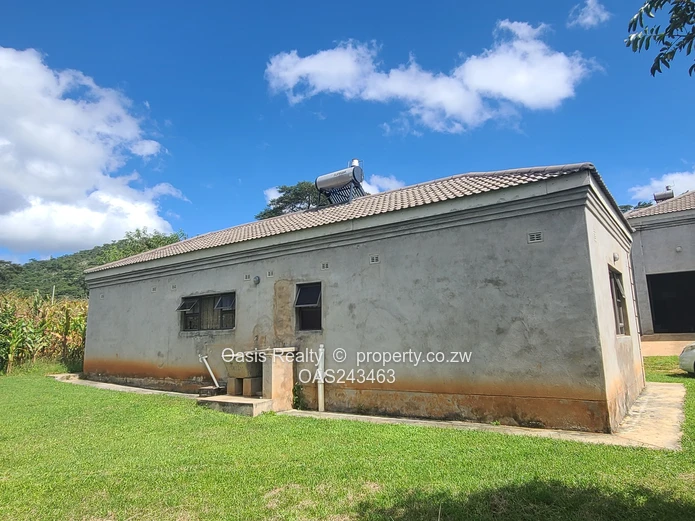 Massive 6 bedroomed home for sale