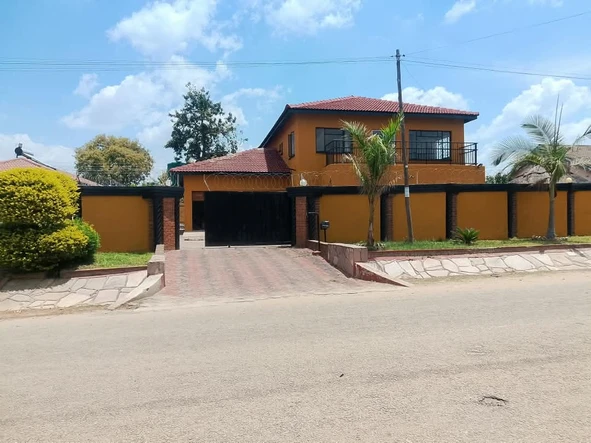 5 Bedroom House