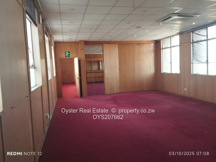 Office Space in a Prestigeous Building (Sole Mandate)