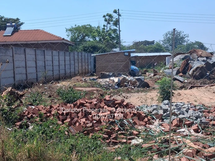 825 m² Westgate Stand — Walled, Development-Ready