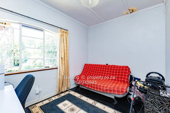 Charming Double-Storey Residence in Alexandra Park For Sale (Sole Mandate)