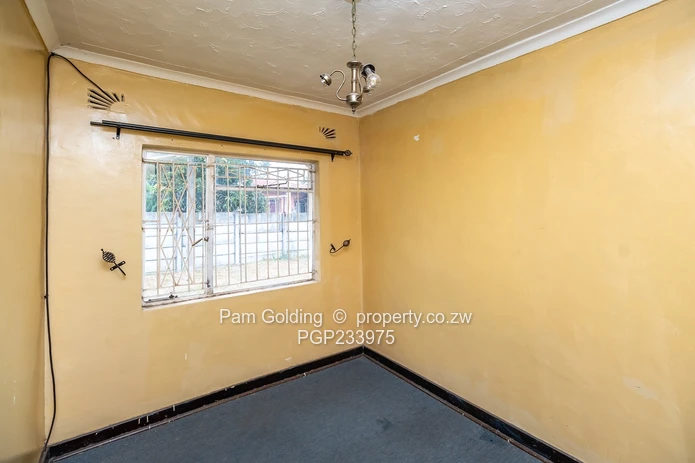 Spacious Unit Located in Established Community