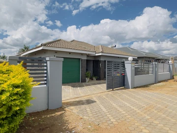 House for sale 