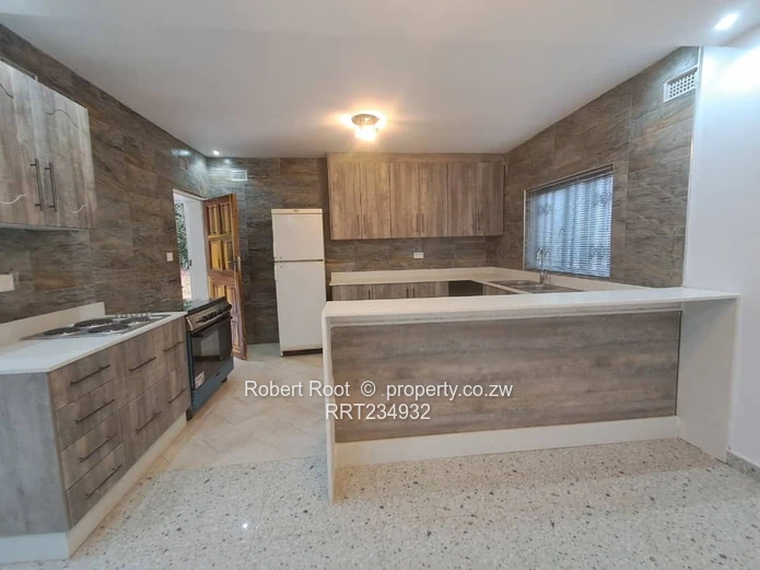 Neat 3 bed newly built family home!