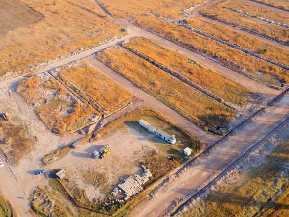 Stands & Residential Land