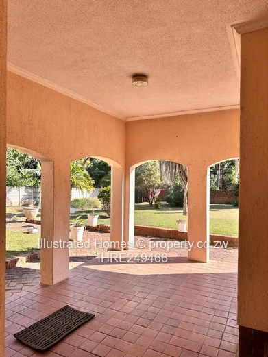 Charming Residence on Orange Grove Drive