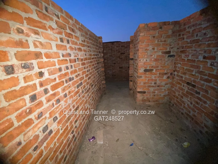 Incomplete 4-Bedroom House for Sale | Glaudina