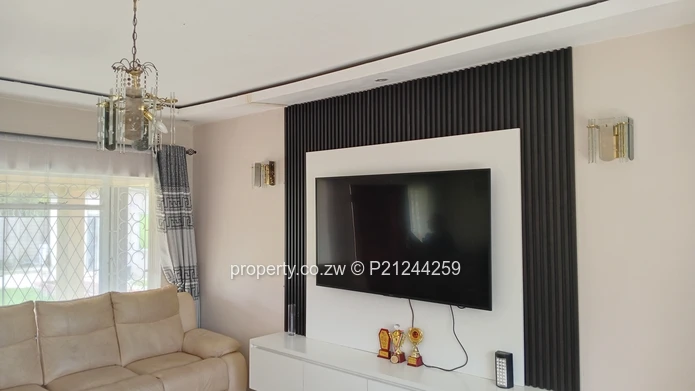 Mabelreign Cotswold Hills