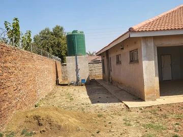 7 Bedroom House