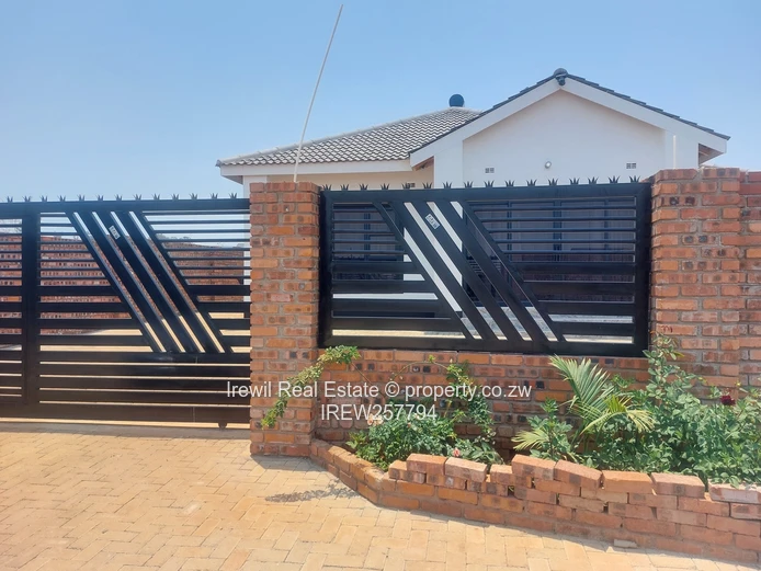 Fully Furnished 2 Bed to Let Nyeredzi Ridge