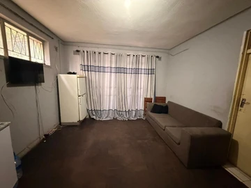 30 Bedroom Flat & Apartment