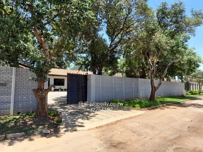 Hillside Commercial  Property with Mainroad Frontage