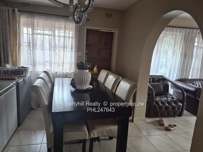 Secure 4-Bed Granary Park Home — Borehole, Garage & Paved Yard