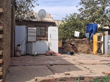 2 Bedroom House