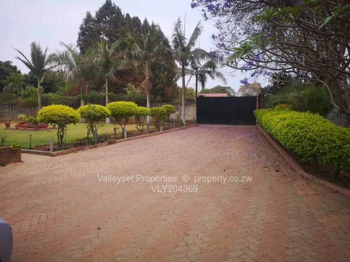 Established horticulture business and stunning home all in one located in  the Snake Park.