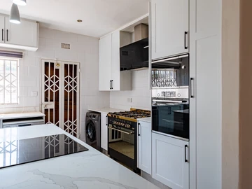 3 Bedroom Garden Flat