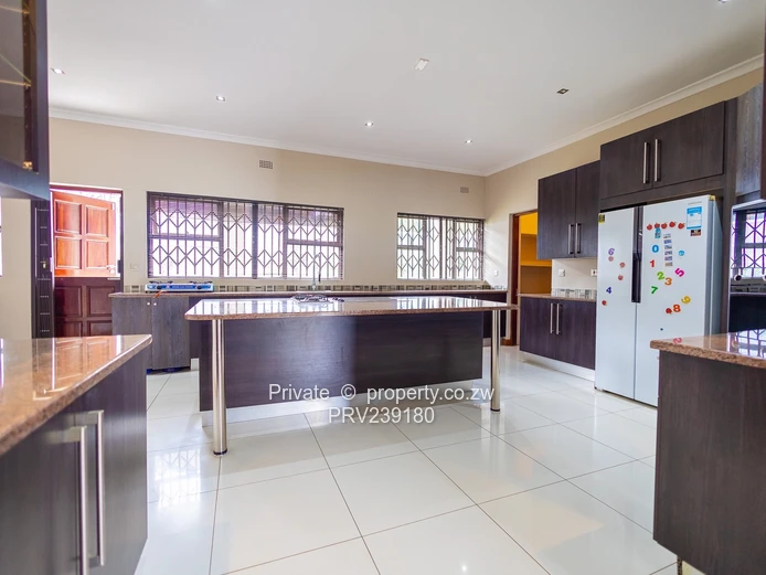 Luxury 4-Bed Home, Borrowdale Brooke  (Sole Mandate)