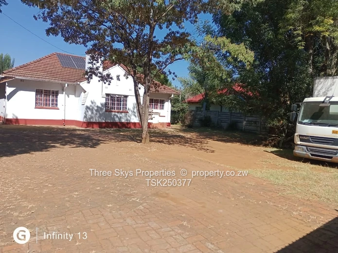 Close To Garwe Restaurant