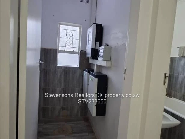 Emerald Hill 4BR Family Home — Solar, Borehole, Large Garden