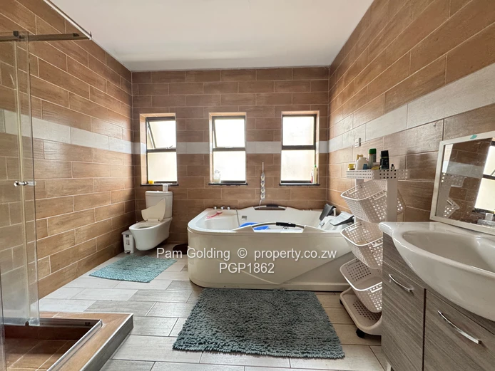 5 Bedroom House – Arlington Estate 