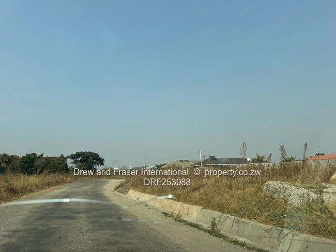 600 m² Stand on Tarred Main Road — Gated Erasmus Park