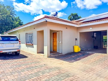 3 Bedroom Garden Flat