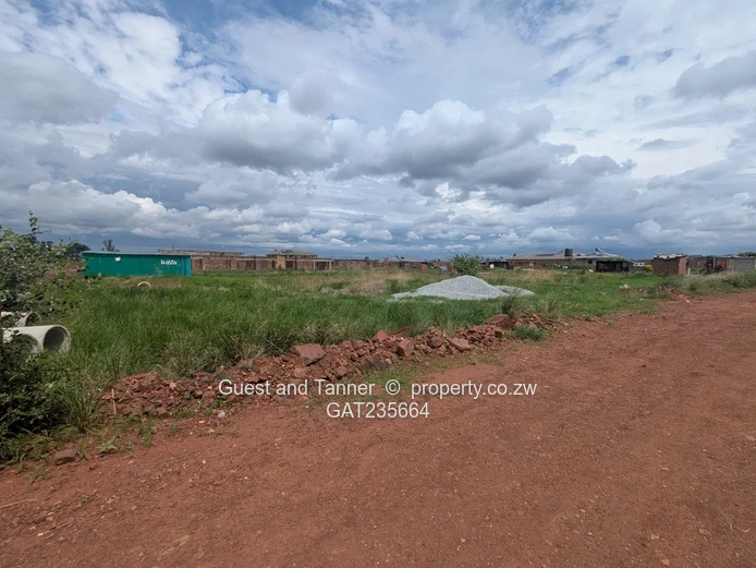 13 Prime Residential Stands for Sale in Haydon Park near Harare - Moving Fast!