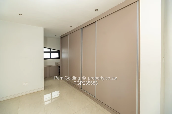 Strathaven Townhouses 