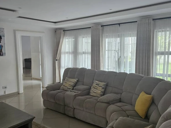 5 Bedroom House
