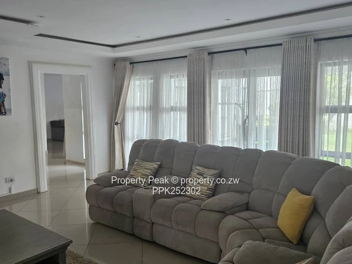 Spacious 5-Bed Family Home in Mount Pleasant Heights - Borehole