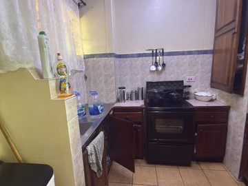 2 Bedroom Flat & Apartment