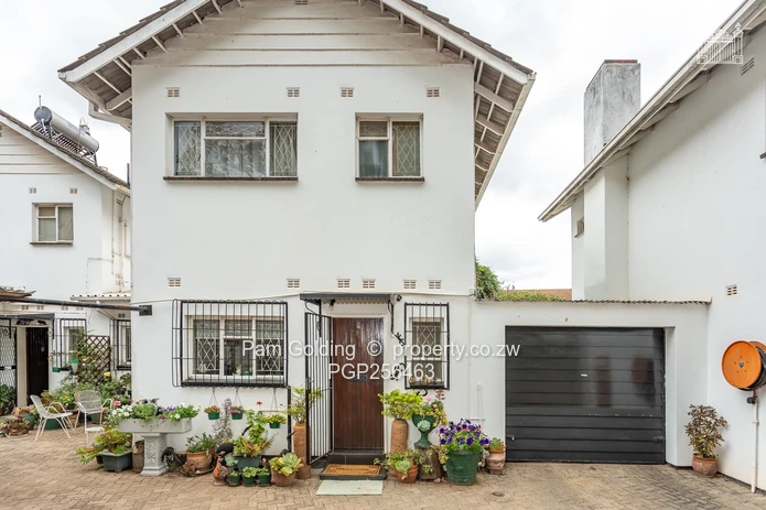 Charming Furnished Townhouse In Avondale
