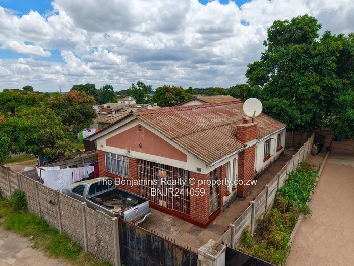 Glen Norah's Golden Opportunity - Solid 4-bed house with massive Investment Opportunity (Sole Mandate)