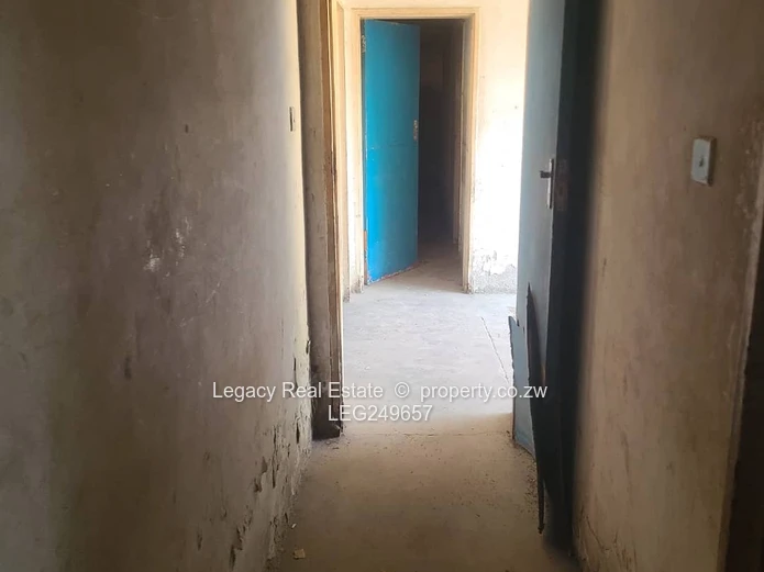 Chitungwiza Commercial Warehouse – Ideal For Manufacturing And Distribution