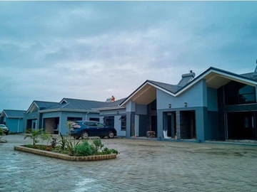 3 Bedroom Garden Flat