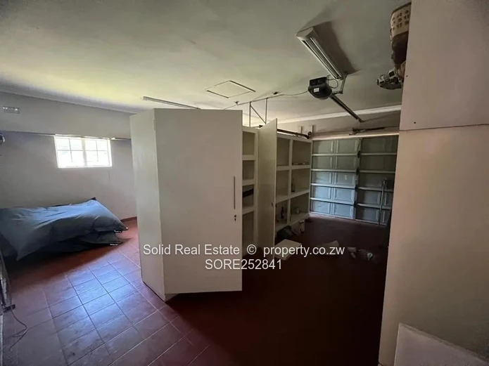 Apartment for letting in Greendale