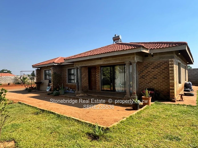3 Bedroomed Corner stand house in Emhlangeni for sale