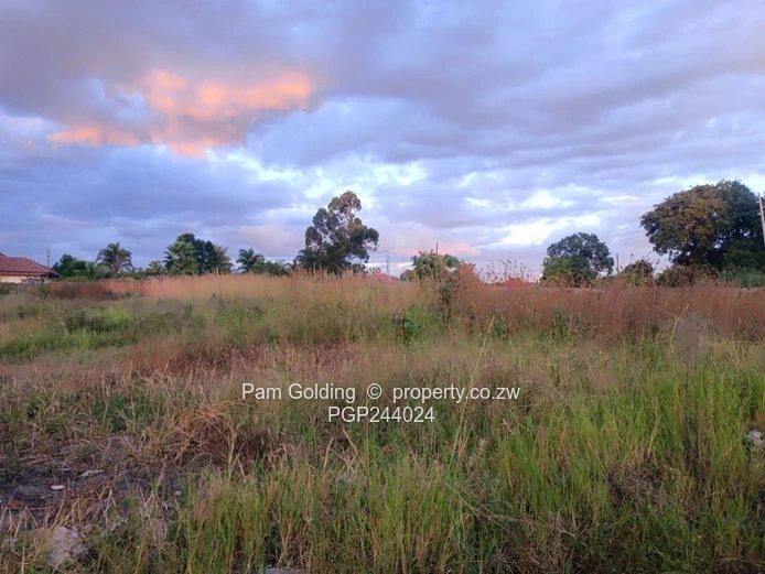 Prime 1 Acre Stand for Sale in Hatfield (Off Twentydales Road)