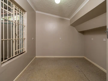 2 Bedroom Garden Flat