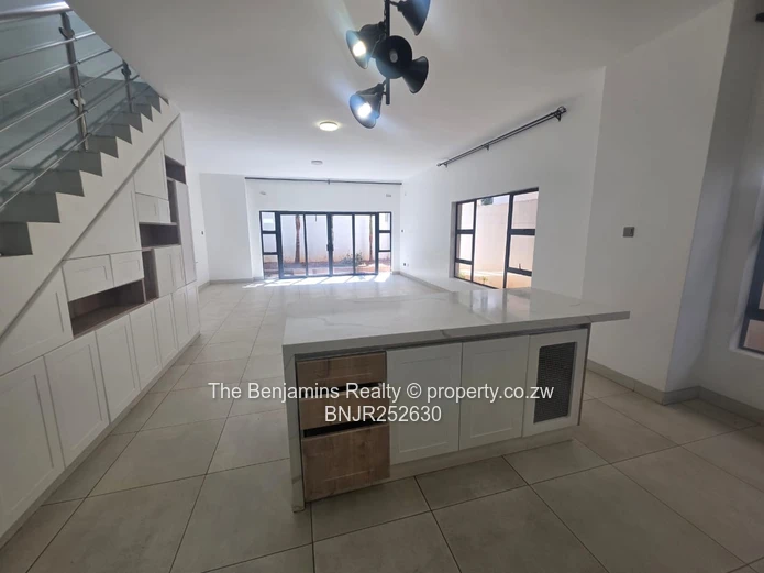 Townhouse In Avondale