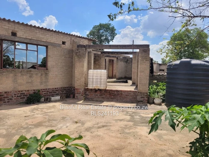 Zengeza  5 Unfished House For Sale