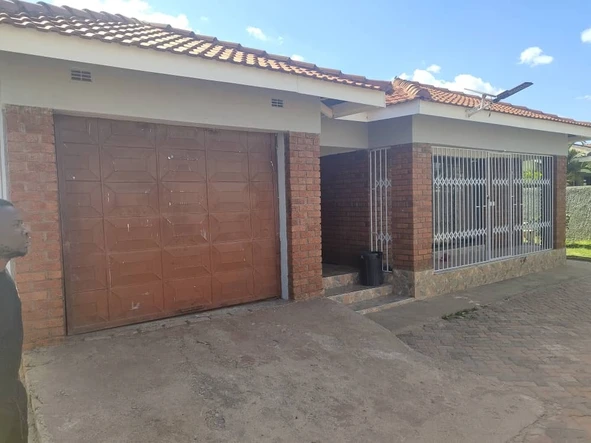 Madokero estate house for sale