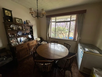 2 Bedroom Flat & Apartment