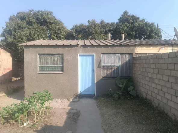 2 Bedroom House