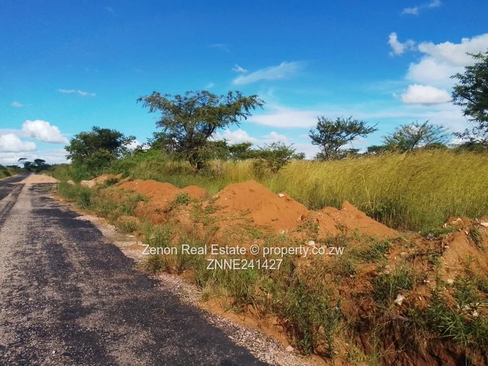 9500usd for 340sqm in Chiedza Park near mahosekwa turn off