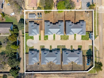 3 Bedroom Garden Flat
